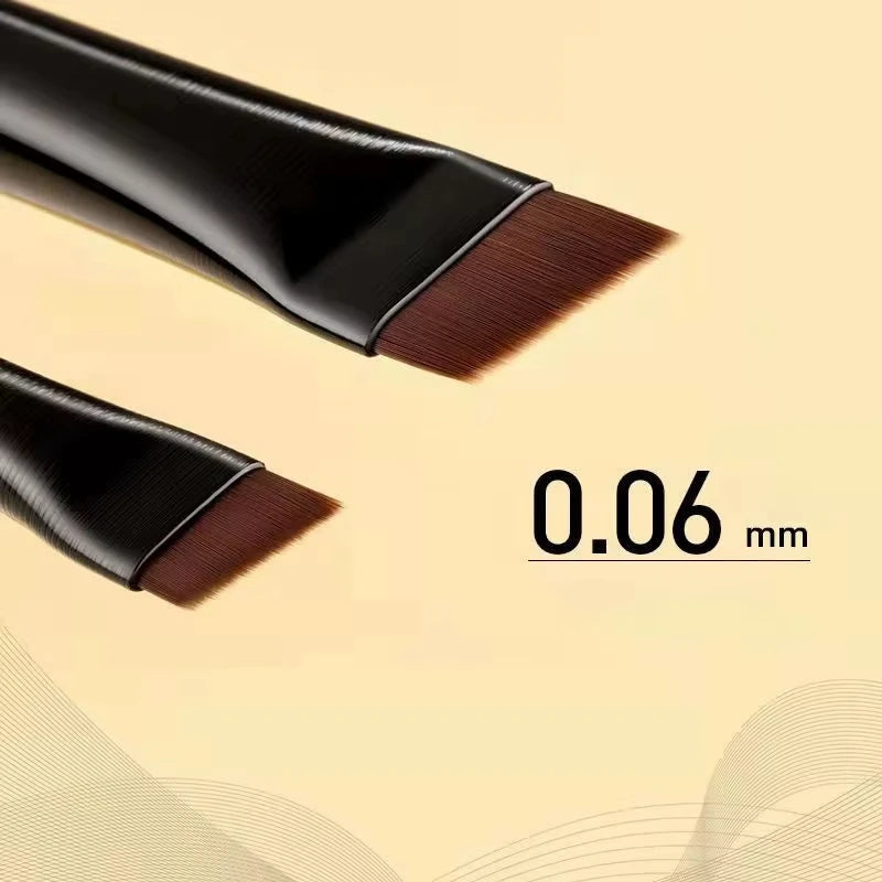 Eyeliner Guide Tool - No-Skip Brush